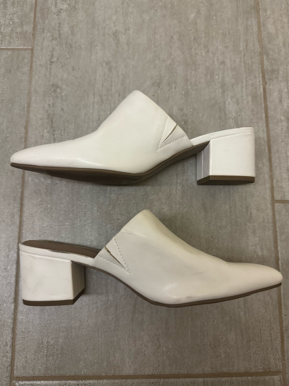 And EA WY Women's White Block Heel Mule Slip-On
